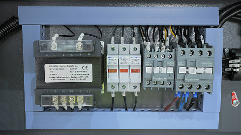 DELTA 220 I
